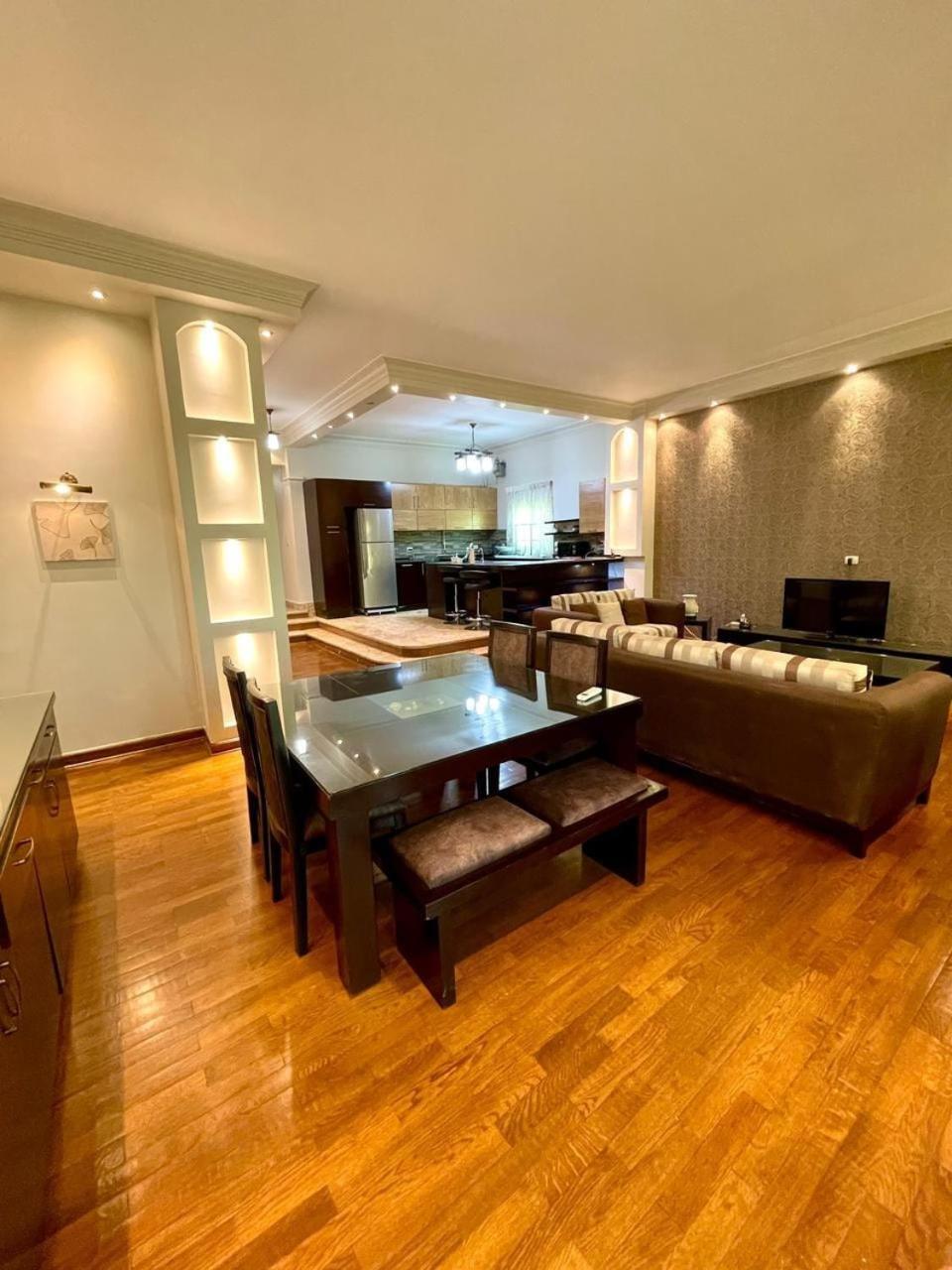 3bedroom Garden View Apartment *