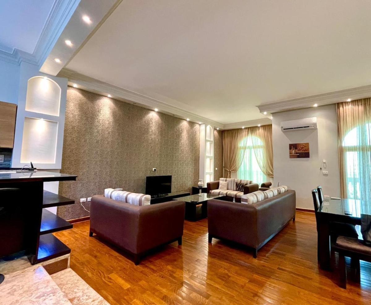 3bedroom Garden View Apartment *